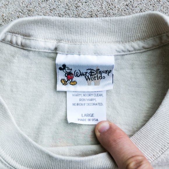 Vintage 1998 Disney Animal Kingdom Opening Day Tee - Picture 4 of 5